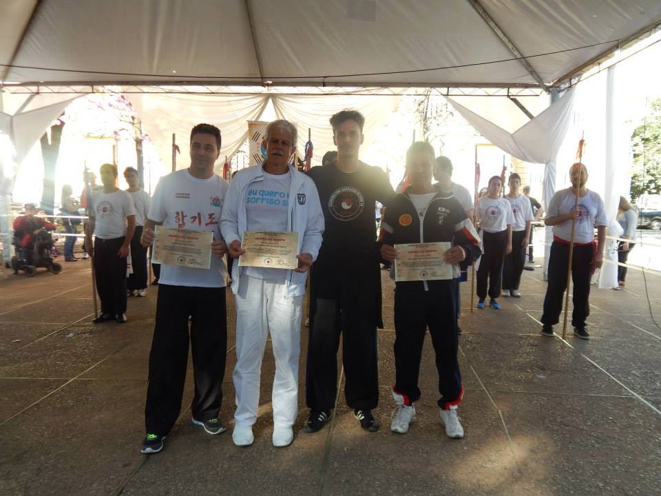 Festival Andando de Bem com a Vida e Encontro das Artes Marciais 2015