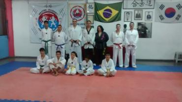 EXAME DE FAIXA COLORIDA DE TAEKWONDO